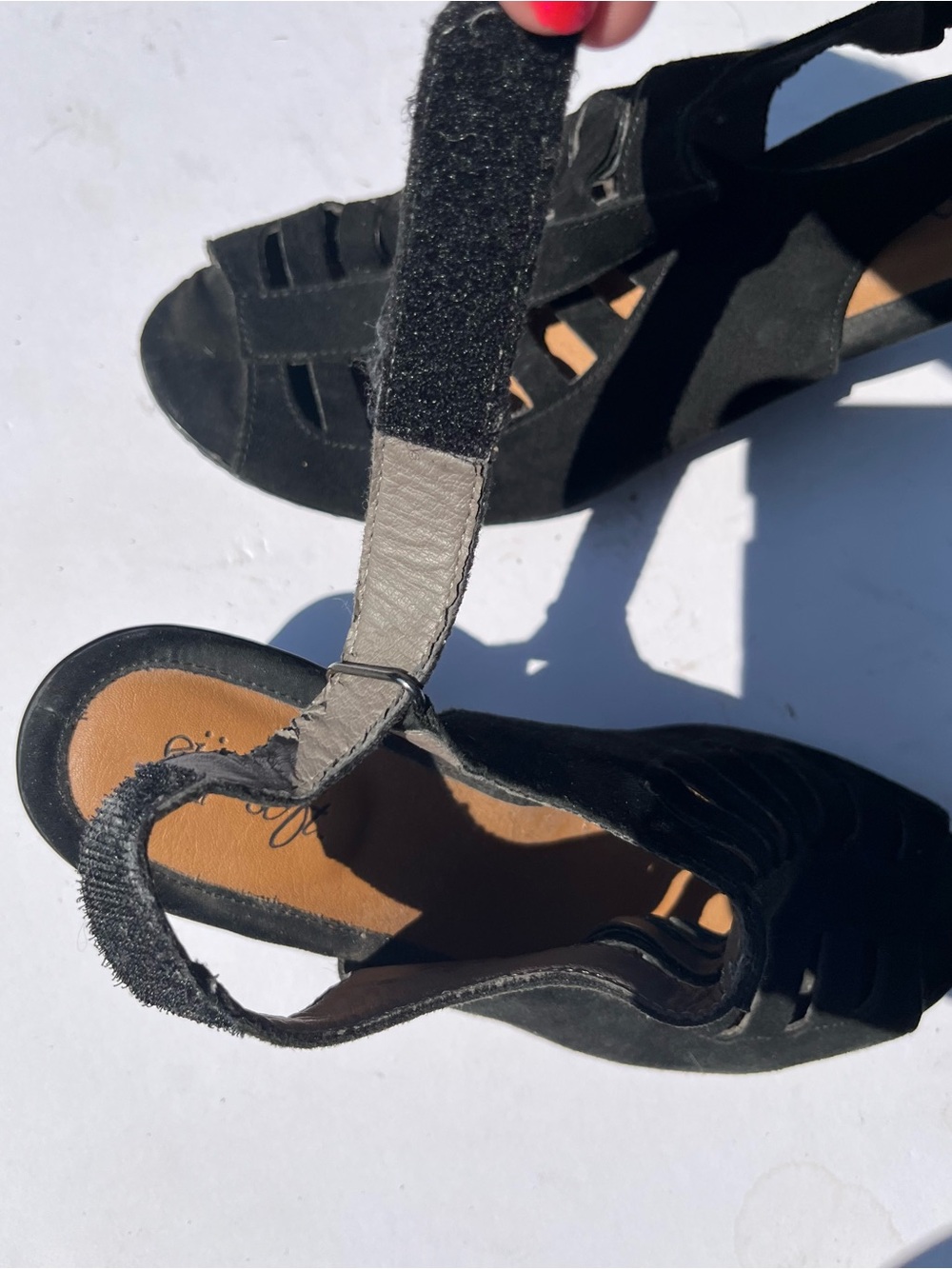Euro soft by Sofft Vesta Women's Size 9.5 M Black Suede Slingback Sandals Heels - Picture 14 of 14